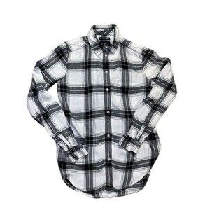 American Eagle boyfriend fit long sleeve black white plaid soft XS